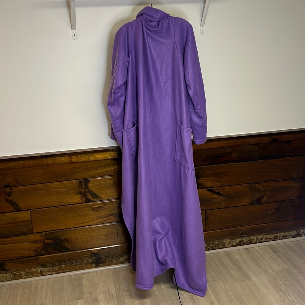 Snuggie Purple Blanket- OS‎